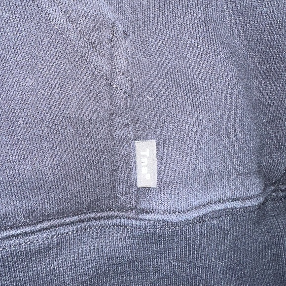 TNA Aritzia Hoodie in black | size XS - Picture 2 of 4